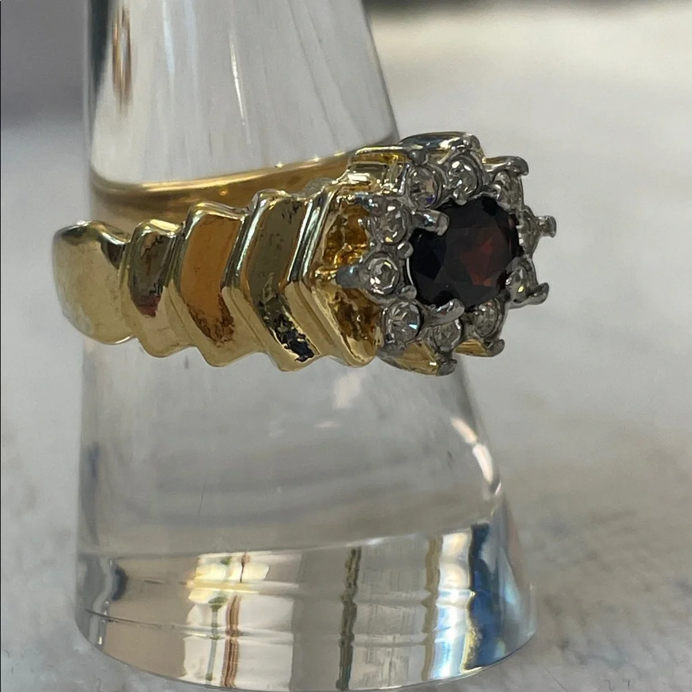 Elegant Gold and Red Stone Ring with Rhinestones Size 8.5